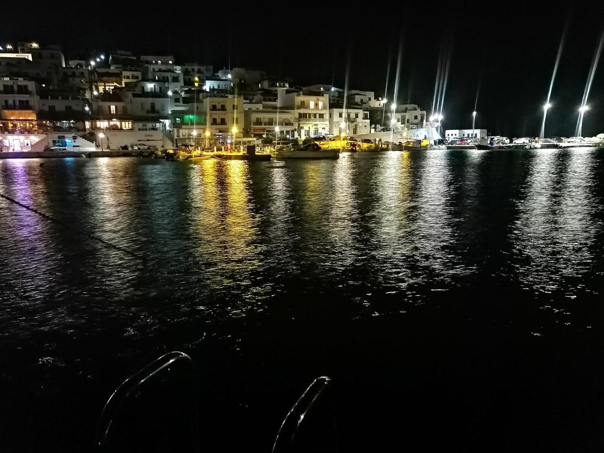 Isalos Andros * Batsi